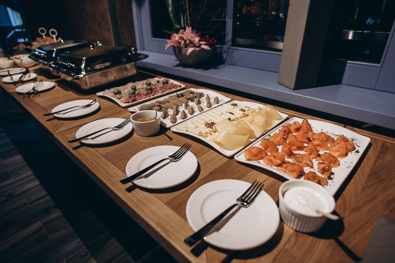 Noble Boutique Hotel Lutsʼk Dış mekan fotoğraf